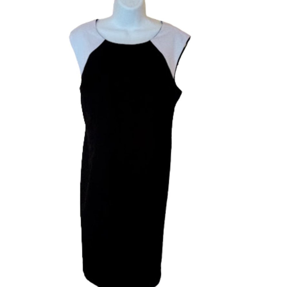 Black White Office Work Sleeveless Dress Size 16 (FLAW) ---